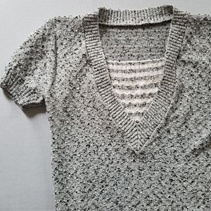 VTG monochromatic textured knit top